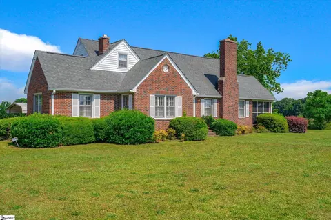 2186 Hopewell Church Rd, Clinton, SC 29325