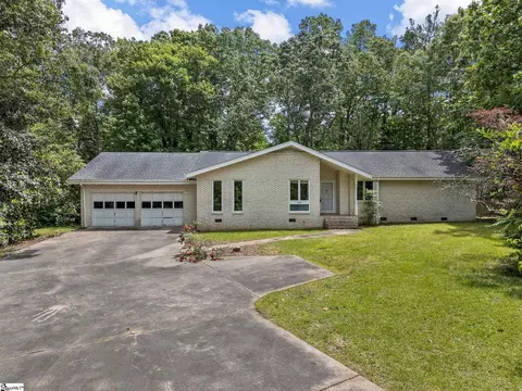 1158 Gaffney Hwy, Jonesville, SC 29353