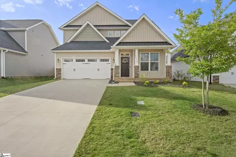 1406 Almaden St, Boiling Springs, SC 29316