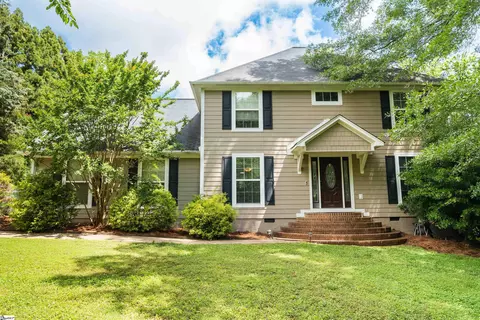 266 Creekridge Dr, Spartanburg, SC 29301