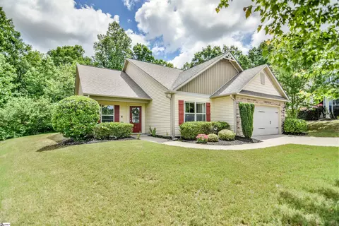 3 Wisner Ct, Simpsonville, SC 29681
