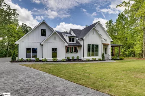 205 Fairview Dr, Greenville, SC 29609