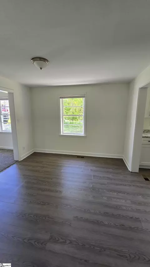 314 S 7th St, Easley, SC 29640 photo 6