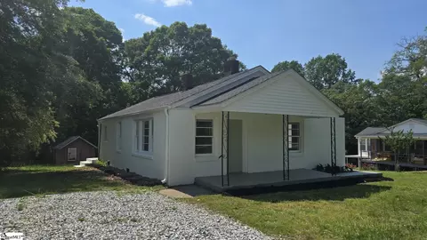 314 S 7th St, Easley, SC 29640