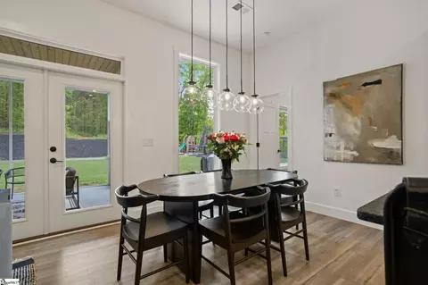 Dining - 2195 Noe Rd, Greer, SC 29651 photo 1 of 1