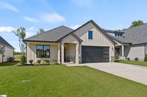 307 Eagle Mill Ln, Greer, SC 29651