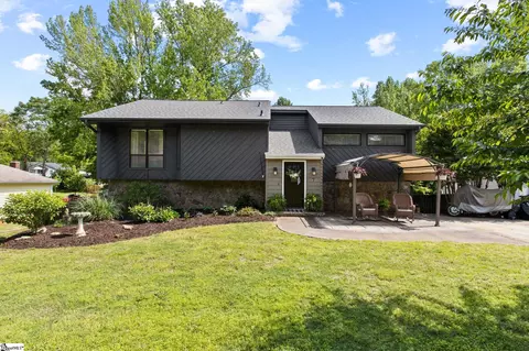 7 Bendingwood Cir, Taylors, SC 29687