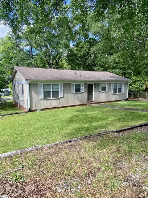 6 Powell Cir, Inman, SC 29349