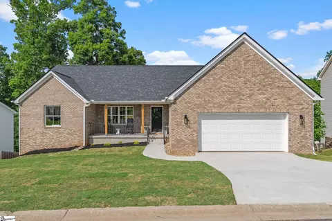 731 Waterbrook Ln, Greer, SC 29651