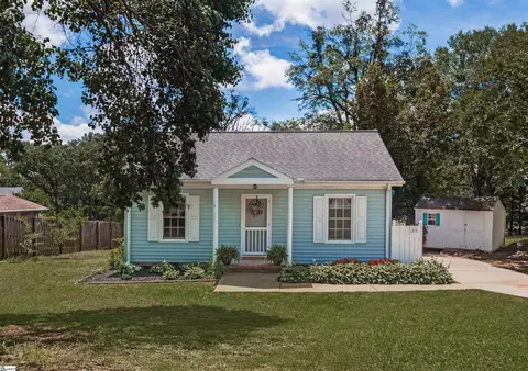 32 Circleview Dr, Taylors, SC 29687