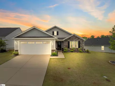 5 Timberwild Dr, Greenville, SC 29605