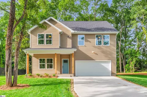 10 Larkspur Dr, Greenville, SC 29617