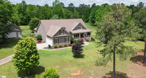1387 Stewart Dairy Rd, Gray Court, SC 29645
