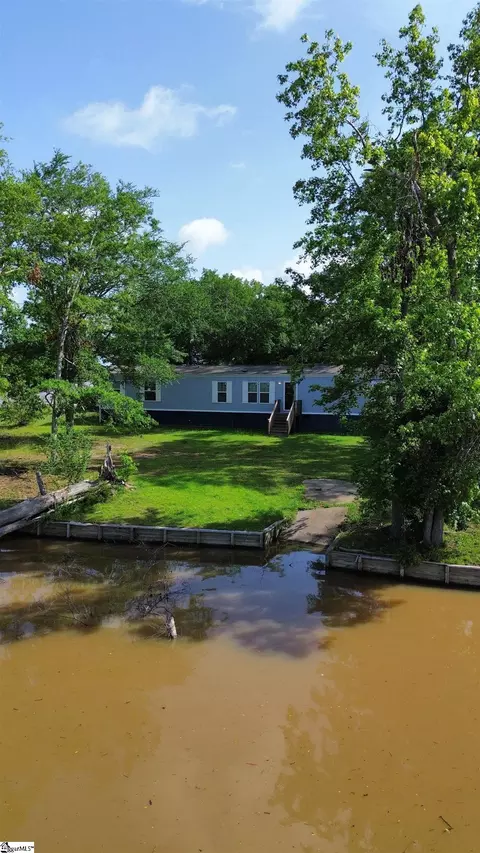 538 Rabon Creek Cir, Waterloo, SC 29384