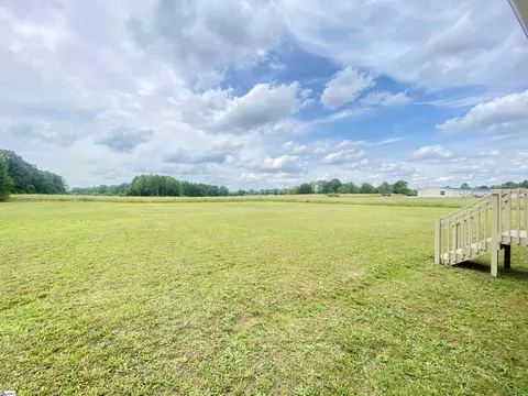 111 Mcwatters Dr, Clinton, SC 29325 photo 15