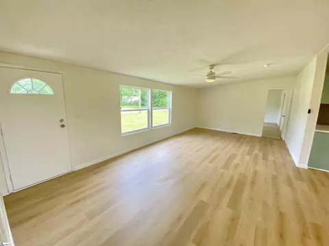 111 Mcwatters Dr, Clinton, SC 29325 photo 7