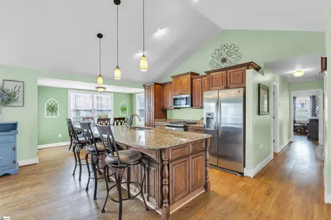 117 Terrence Ct, Greer, SC 29650 photo 5