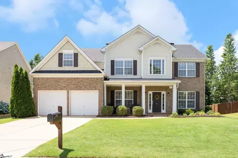 8 Woodsmoke Ct, Greenville, SC 29607