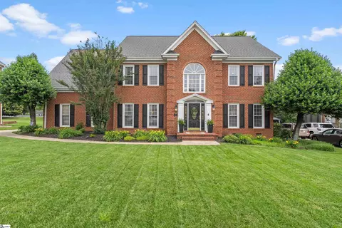 8 Marigold Ct, Greenville, SC 29615