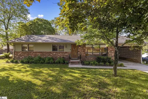 103 Drexmoore Dr, Taylors, SC 29687