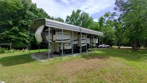 38 Harbor Crest Dr, Waterloo, SC 29384 photo 2