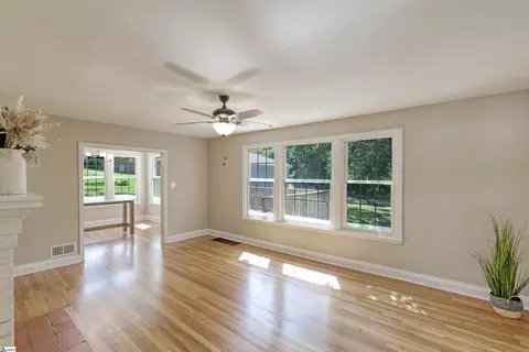 Living - 19 Ware St, Ware Shoals, SC 29692 photo 5 of 5