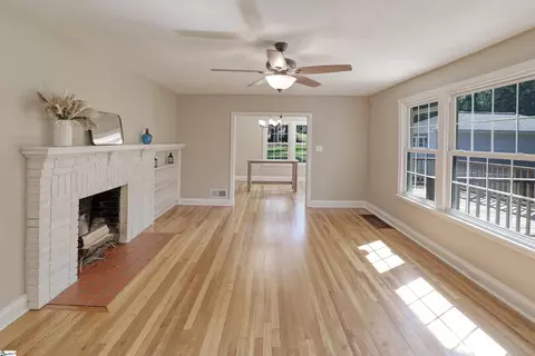 Living - 19 Ware St, Ware Shoals, SC 29692 photo 3 of 5