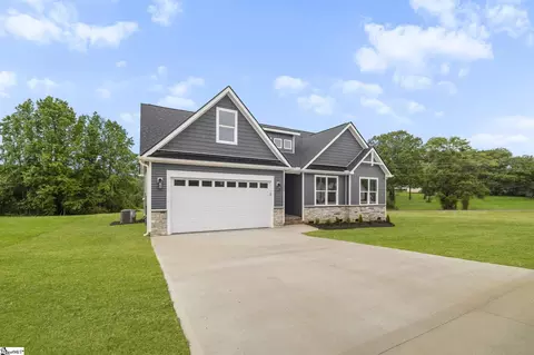 Exterior - 1047 Ansel School Rd, Greer, SC 29651 photo 2 of 11