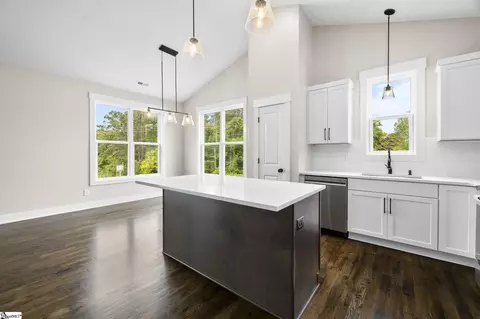 Kitchen - 1047 Ansel School Rd, Greer, SC 29651 photo 2 of 2