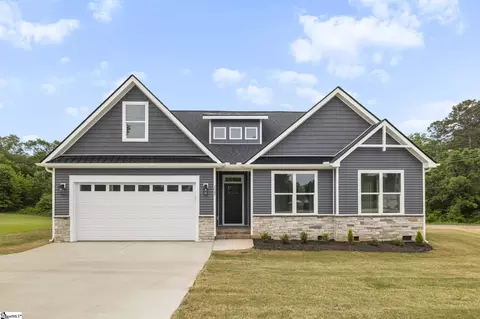 Exterior - 1047 Ansel School Rd, Greer, SC 29651 photo 8 of 11
