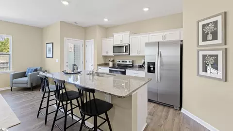 Kitchen - 708 Embark Cir, Greer, SC 29651 photo 5 of 5