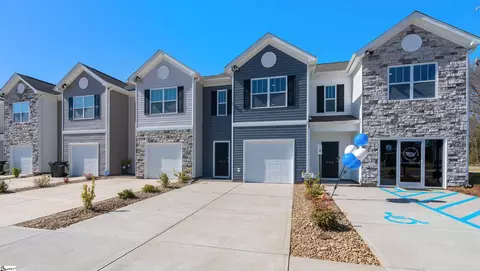 Exterior - 708 Embark Cir, Greer, SC 29651 photo 3 of 10