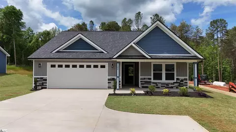 1304 Fairview Rd, Gaffney, SC 29341