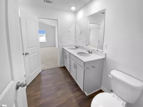 Bath - 3740 Brookshade Trl, Moore, SC 29369 photo 3 of 3