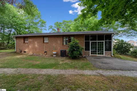301 John St, Greer, SC 29651 photo 6