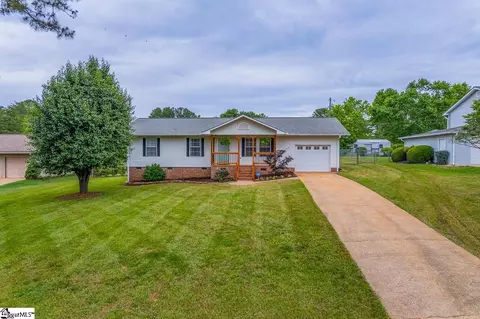 217 Ponder Rd, Greer, SC 29651