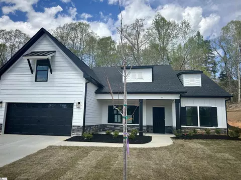 110 Shale Dr, Central, SC 29630