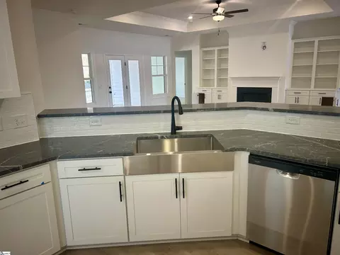 110 Shale Dr, Central, SC 29630 photo 7