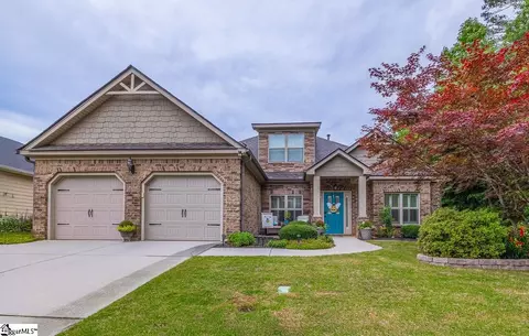 213 Watergrove Dr, Simpsonville, SC 29681