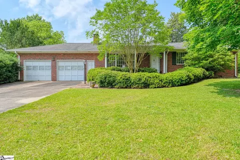 129 E Main St, Duncan, SC 29334
