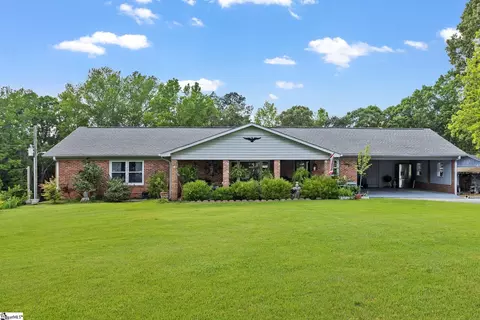 160 Chestnut Dr, Woodruff, SC 29388