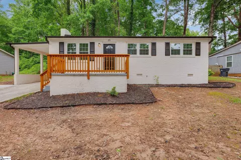 13 Miracle Dr, Greenville, SC 29605