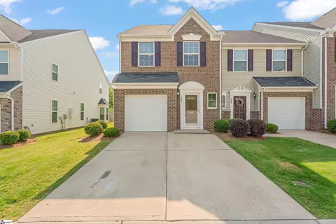 108 Emerywood Ln, Greenville, SC 29607