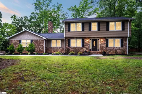204 Gilder Creek Dr, Greenville, SC 29607