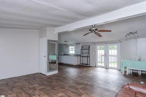 95 Madden Rd, Clinton, SC 29325 photo 8