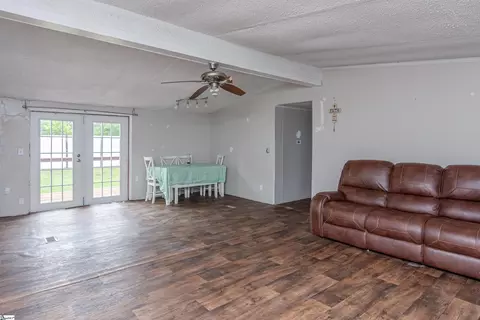 95 Madden Rd, Clinton, SC 29325 photo 6