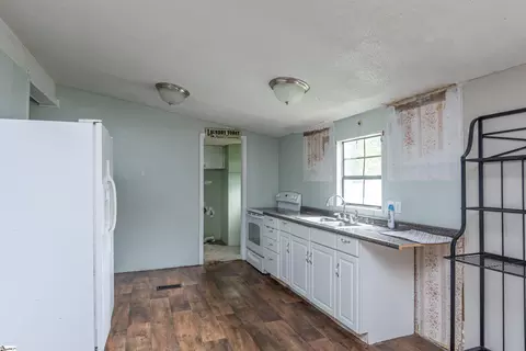 95 Madden Rd, Clinton, SC 29325 photo 9