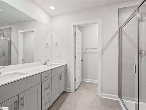 Bath - 702 Whitebark Dr, Pendleton, SC 29670 photo 2 of 4