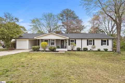 26 Dagenham Dr, Greenville, SC 29615