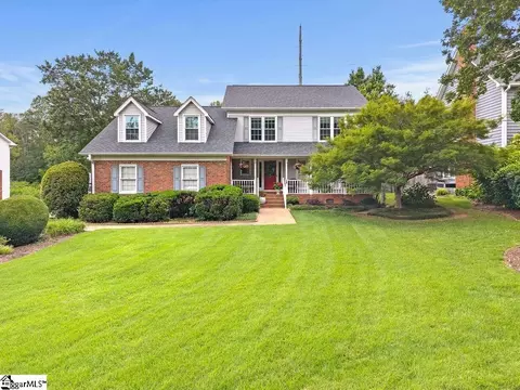 3 Staten Ln, Taylors, SC 29687